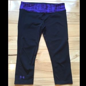 Under Armour Heat Gear Black Crop Leggings Medium